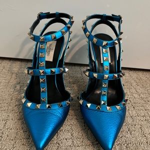 Valentino Rockstud Teal Blue. Size 7.5